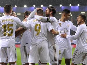 Real Madrid beat Eibar 4-0 in Saturday's clash at Ipurua to move top of LaLiga, with Karim Benzema scoring twice in the first half. 