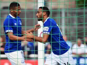Cenk Tosun (R)