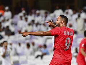 العربي يحتفل بهدفه