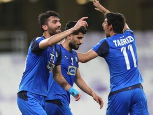 استقلال طهران يحقق فوزاً معنوياً