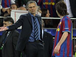 صورة أرشيفية لميسي ومورينيو