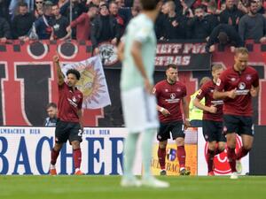 بيريرا يحتفل بهدفه