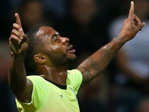 ستيرلينغ يقود سيتي للتأهل