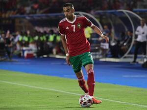  The ex-Netherlands international, who started his career in Amsterdam, is surprised to have seen a talented forward agree a switch to Stamford Bridge 