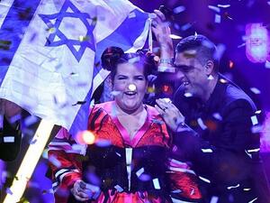 Israel's Netta Barzilai after winning the final of the 63rd edition of the Eurovision Song Contest 2018 at the Altice Arena in Lisbon, on May 12, 2018. (AFP/Francisco Leong)