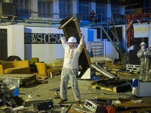 People can vent their anger and frustration by demolishing old items. (Facebook)