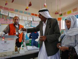 A Palestinian man casts his ballot during the municipal elections in the village of Yatta, south of the West Bank city of Hebron on May 13, 2017. (Hazem Bader / AFP)