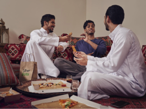 خدمة أوبر إيتس