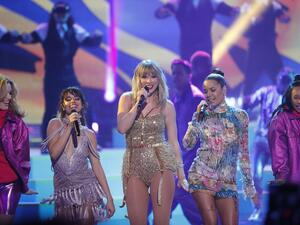 تايلور سويفت