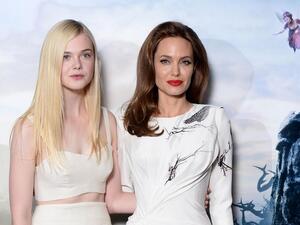 أنجلينا جولي وإيلي فانينغ