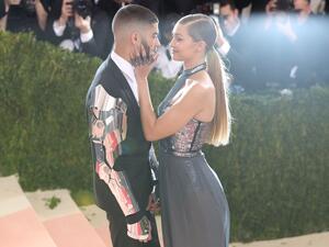 جيجي حديد وزين مالك