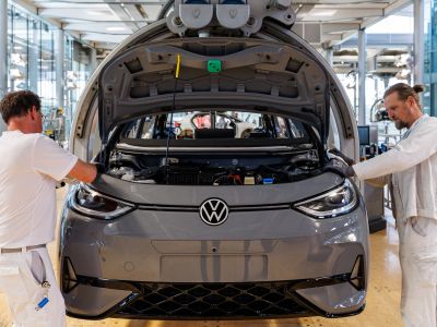 German car exports to U.S. slide 14% as Trump tariffs hit auto sector hardest