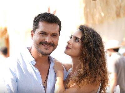 Alperen Duymaz & Özge Yağız