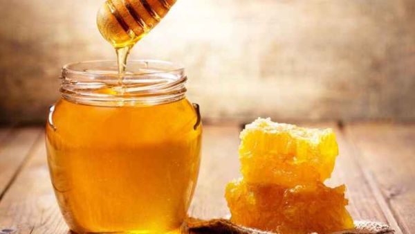 عسل النحل له تاريخ طويل من الاستخدام العلاجي لما يتميز به من خواص مضادة للبكتيريا 