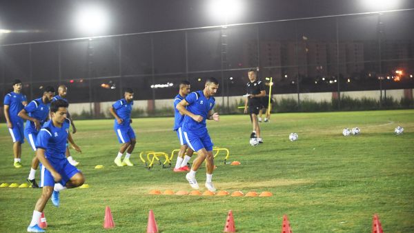 Kuwait's Football team making its final training preparations (Photo: KUNA)