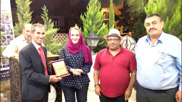من فعالية تكريم الفنان السعودي عبد العظيم الضامن.