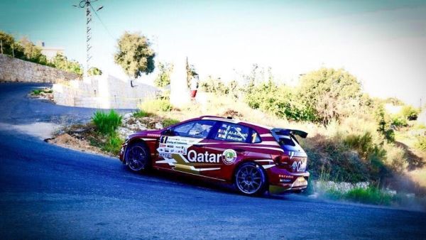 العطية يتألق