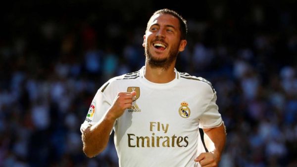 هازارد يحتفل بهدفه