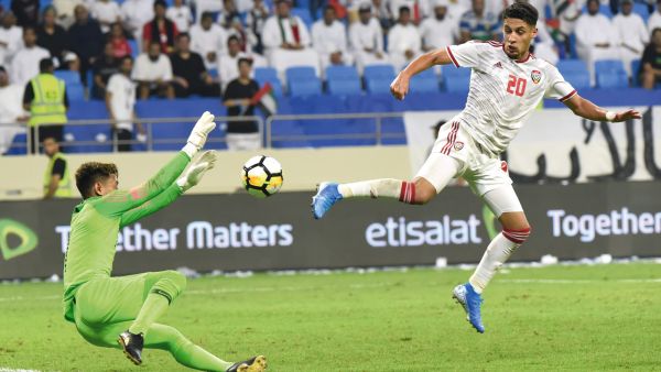 الإمارات تتطلع لتجاوز عقبة تايلاند