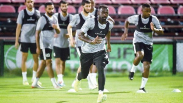 جانب من تدريبات منتخب الإمارات