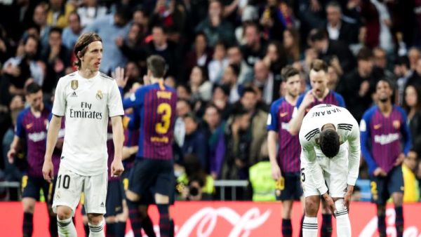 من مواجهة سابقة بين العملاقين