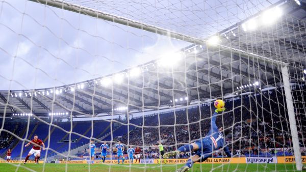 نابولي يسقط مجدداً