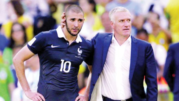 صورة أرشيفية لديشامب وبنزيمة صورة أرشيفية لديشامب وبنزيمة