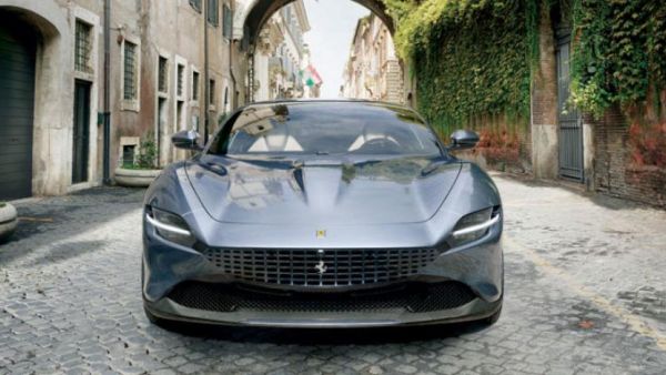 سيارة فيراري روما