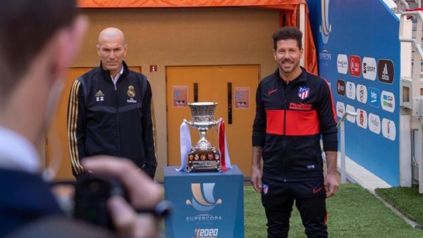 دييغو سيميوني مدرب أتلتيكو مدريد وزيدان