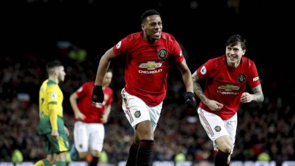 يونايتد يتطلع لتخطي عقبة ولفرهامبتون العنيد