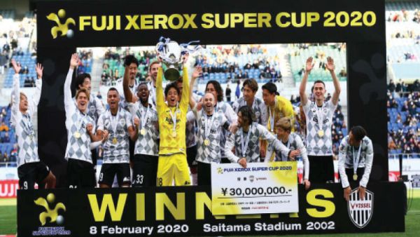 فيسيل كوبي يتوج باللقب