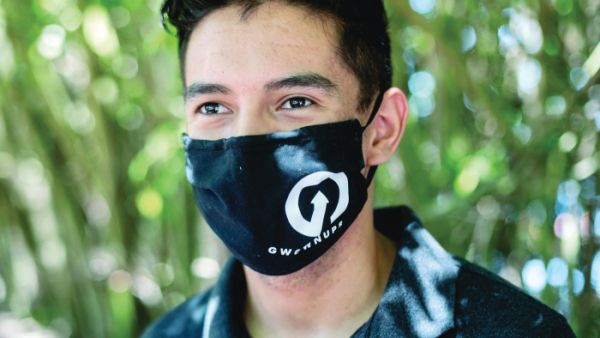 This Starbucks Barista Awarded $100,000 Tip After Face Mask Encounter