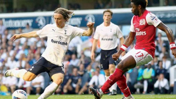 مودريتش حينما كان يلعب في توتنهام