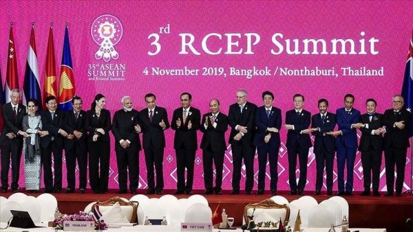 Asia-Pacific Countries Ink World’s Biggest Trade Deal
