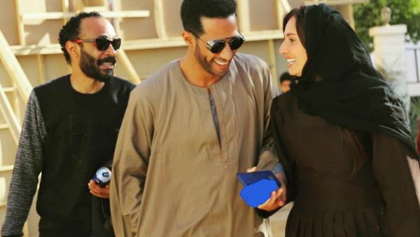 Hala Shiha shaded Ramadans hand with a clear blue color Source halashihanew Instagram