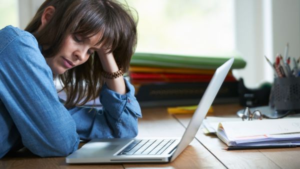 يمكن للإجهاد بالإضافة إلى القلق والاضطرابات العاطفية الأخرى أن تستنزف الطاقة سريعا