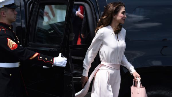 Queen Rania hosts an Iftar banquet for a group of accomplished Jordanian youth at Basman Palace, where she thanked the young men and women for working hard to effect change in their various fields. (AFP)