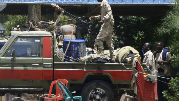 Members of Sudan's paramilitary Rapid Support Forces patrol Nile street in the capital Khartoum on June 10, 2019 on the second day of a nationwide civil disobedience campaign called to pressure the ruling military into handing over power. (AFP/ File Photo)