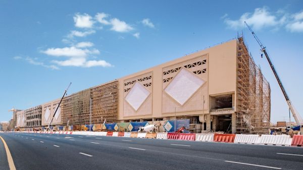 Direct access to new mall from Al Khail Road Direct access to new mall from Al Khail Road