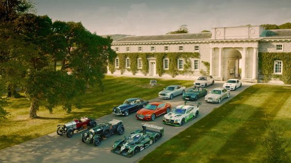 عائلة Bentley في مهرجان ’جودوود" للسرعة