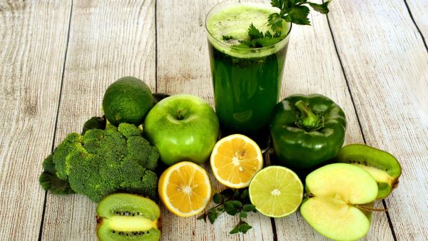العصير الأخضر أفضل طريقة للتخلص من دهون البطن