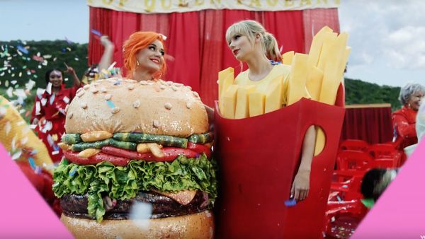 Taylor Swift and Katy Perry 