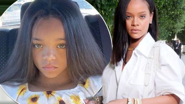 ريهانا وشبيهتها الطّفلة