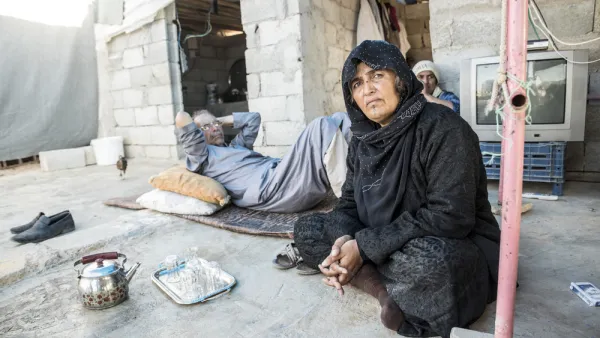Syrian people in unofficial refugee camp in Akcakale. (Shutterstock/ File Photo)