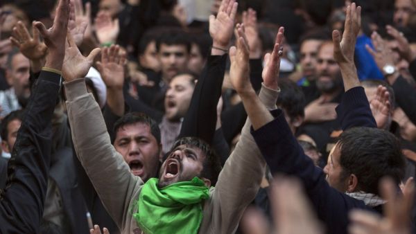 تتمركز 8 قواعد في العاصمة طهران، وأخرى في جزيرة قشم بالقرب من مضيق هرمز