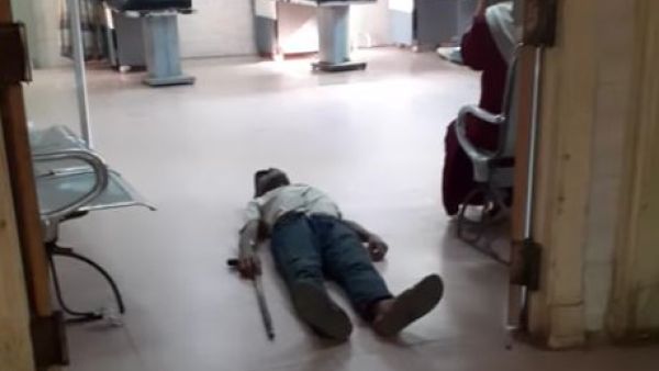 Images circulated on Twitter showed the patient being violently dragged out of the hospital [Twitter]