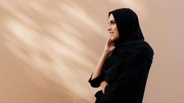 Emirati Women (Shutterstock)	