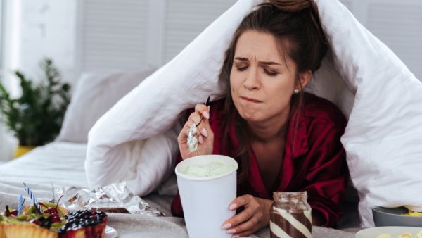 إذا أحببت فعليك أن تحبي بعقلك وعاطفتك معاً وليس فقط بعاطفتك
