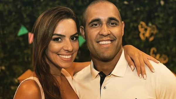 Flavio Gonçalvez was left a single father to his newborn daughter on his wedding day after fiancee Jessica Guedes suddenly collapsed on the way the ceremony. (Flavio Gonçalvez)