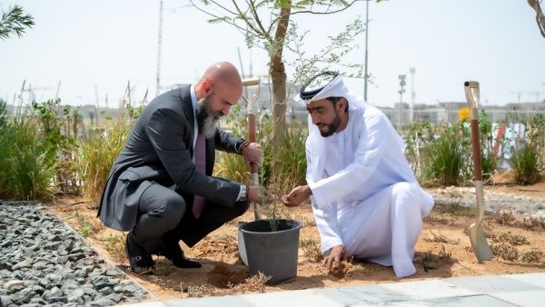خلال الحدث خلال الحدث